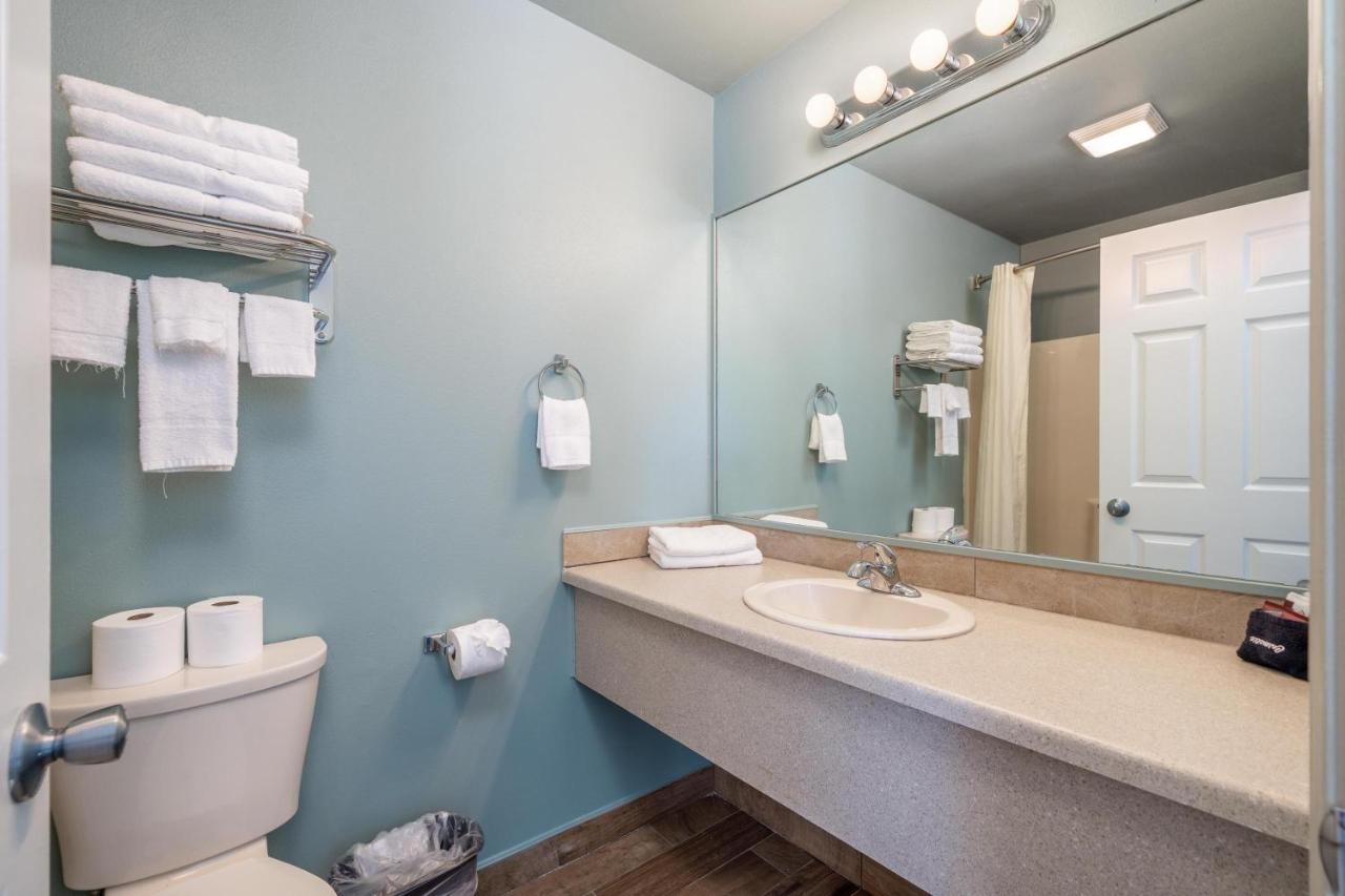 The Hamilton - Lakefront & Studio Suites, Hot Springs Extérieur photo